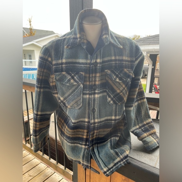 Woolrich Vintage Plaid Shirt Jacket - Picture 9 of 16